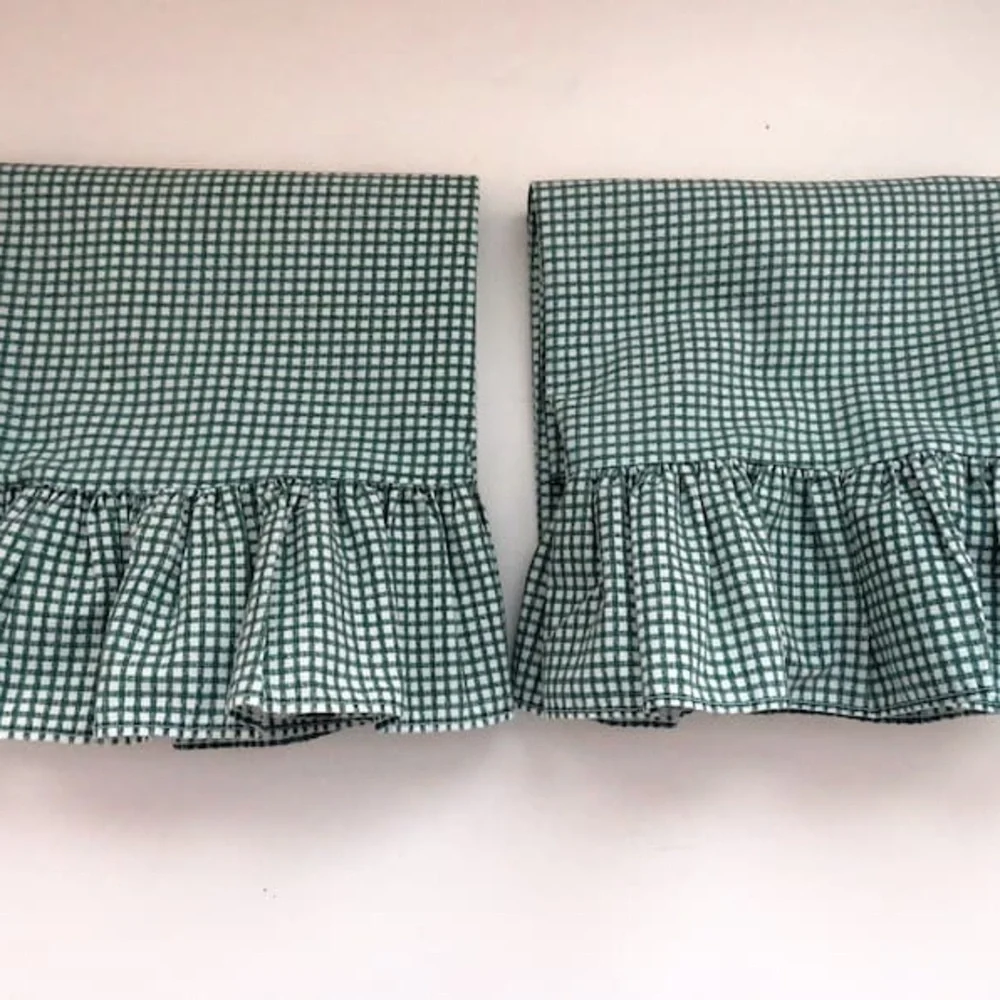 Pair Standard Pillowcases by Wamsutta - Green White Gingham